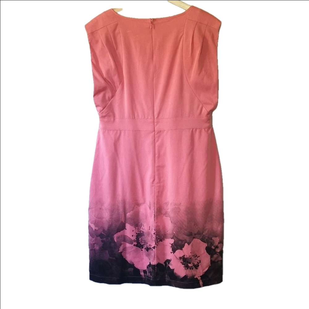St. Martins gorgeous dress with floral detail at hem. EUC. Size 42 ( 12) - Picture 8 of 8